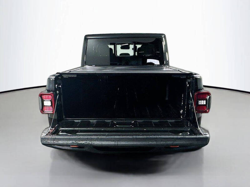 2025 Jeep Gladiator Mojave X