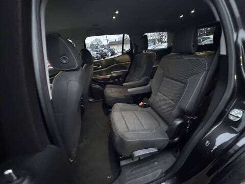 2017 GMC Acadia SLE-2