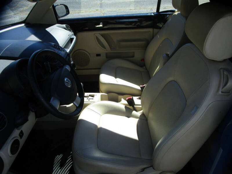 2008 Volkswagen New Beetle Convertible SE