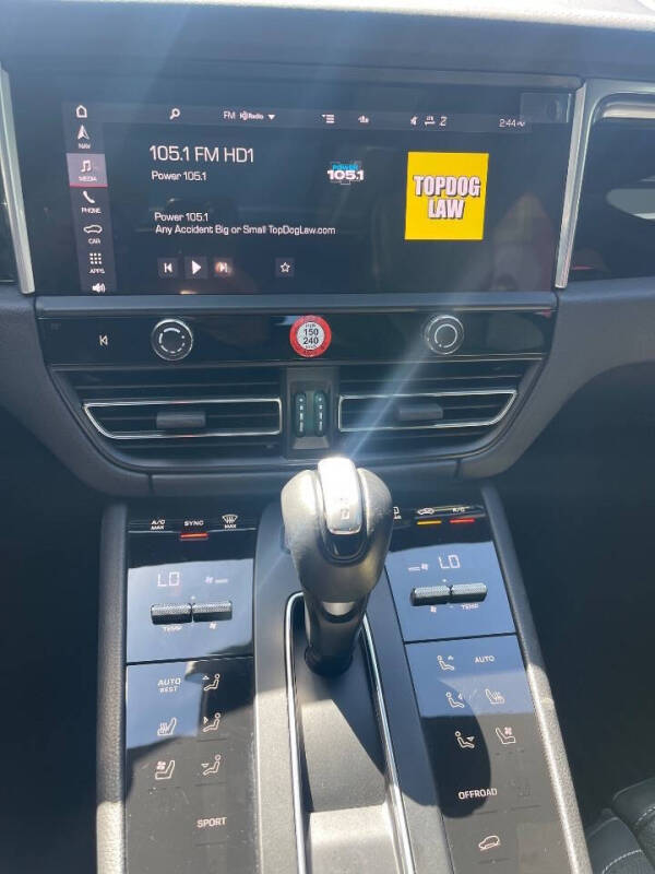 2023 Porsche Macan