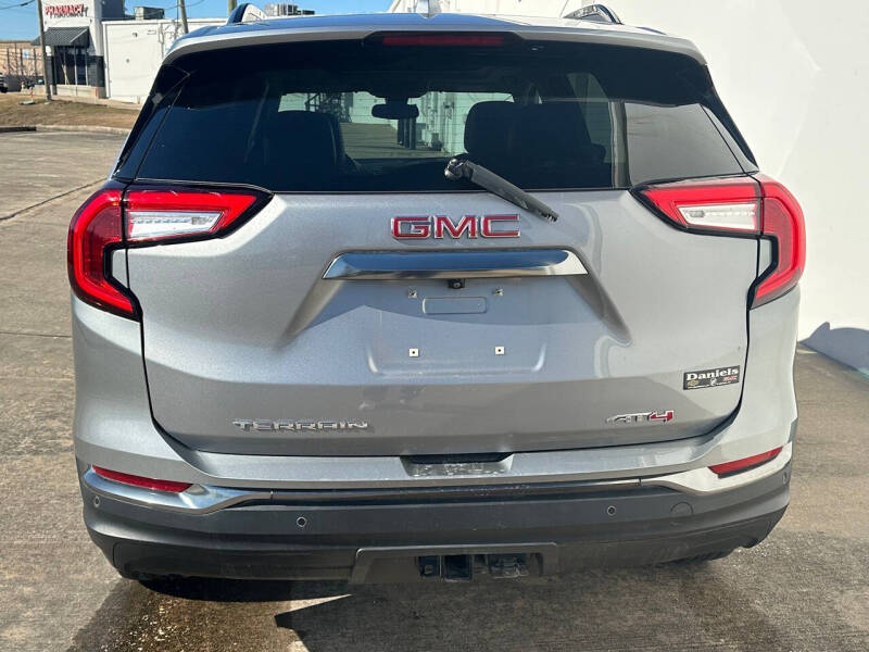 2023 GMC Terrain AT4