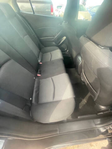 2017 Mazda MAZDA3 Sport