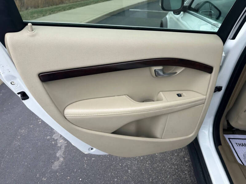 2015 Volvo XC70 T6 Premier Plus