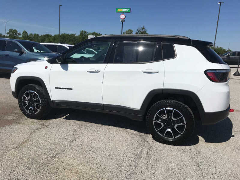 2024 Jeep Compass Trailhawk