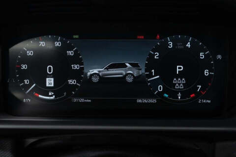 2024 Land Rover Discovery P300 Dynamic SE