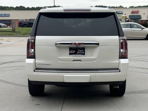 2015 GMC Yukon Denali