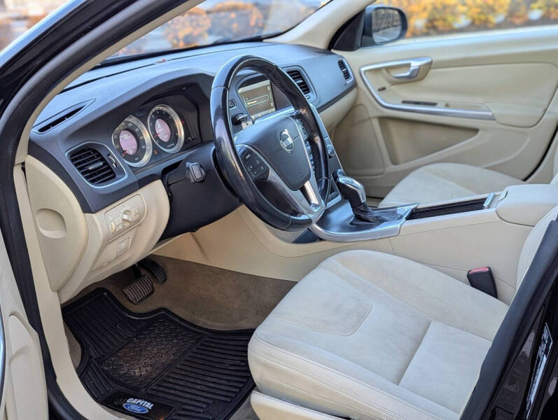 2013 Volvo S60 T5 Premier