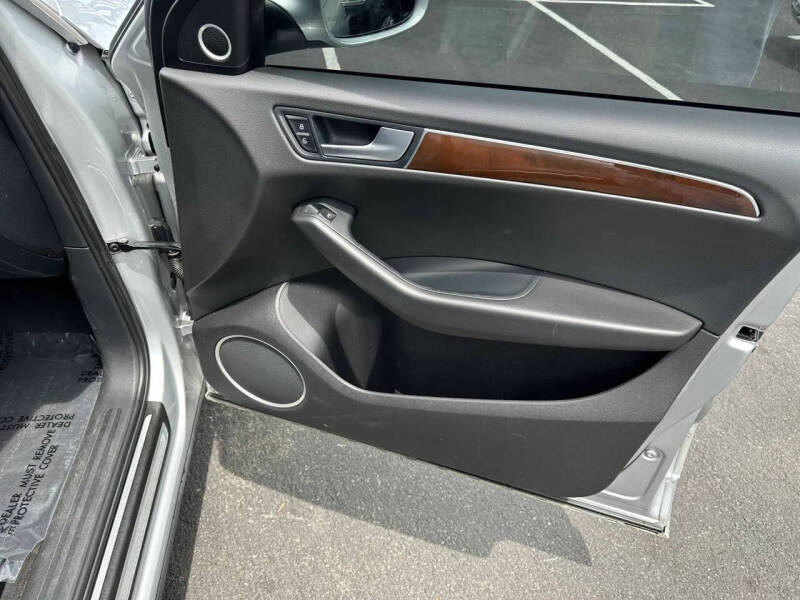 2012 Audi Q5 2.0T quattro Premium Plus