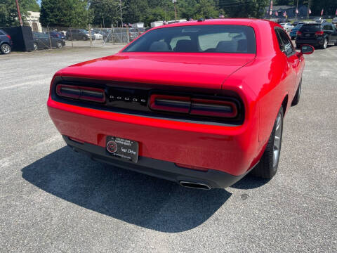 2015 Dodge Challenger SXT