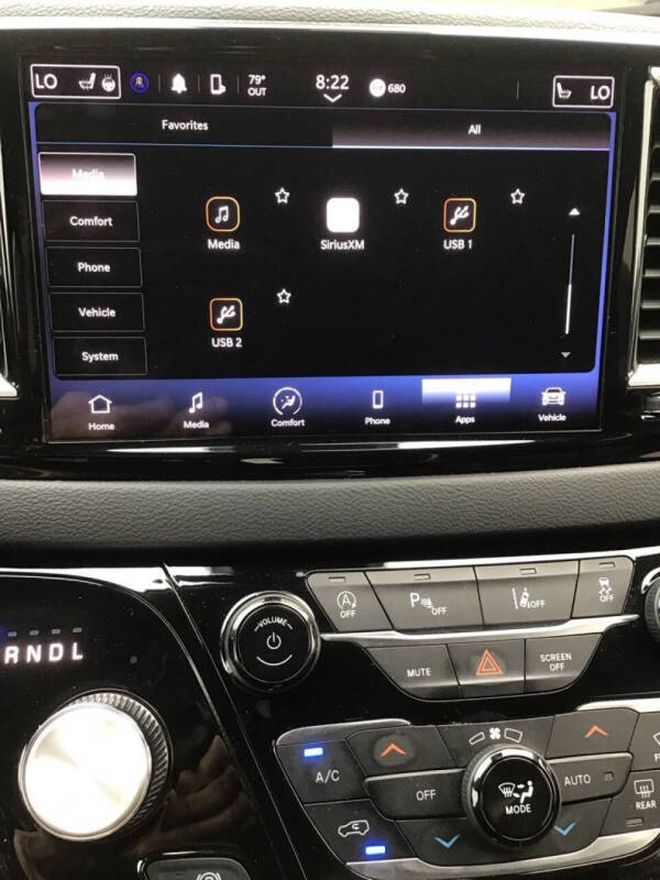 2023 Chrysler Pacifica Touring L