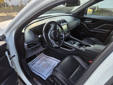2017 Jaguar F-PACE S