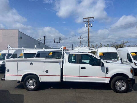 2019 Ford F-350 Super Duty for sale at Auto Wholesale Company in Santa Ana CA