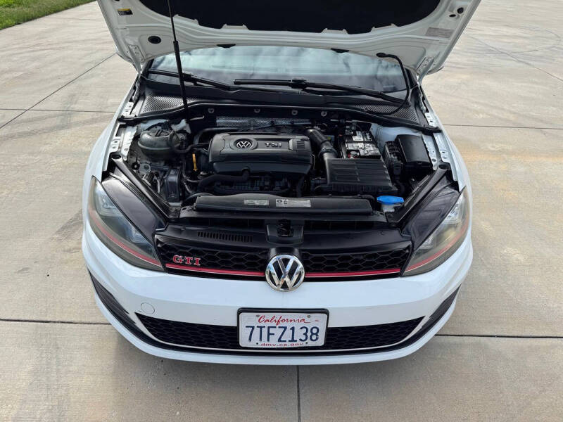 2016 Volkswagen Golf GTI Autobahn