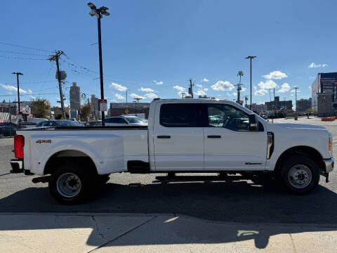 2025 Ford F-350 Super Duty XLT