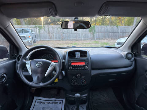 2015 Nissan Versa 1.6 S