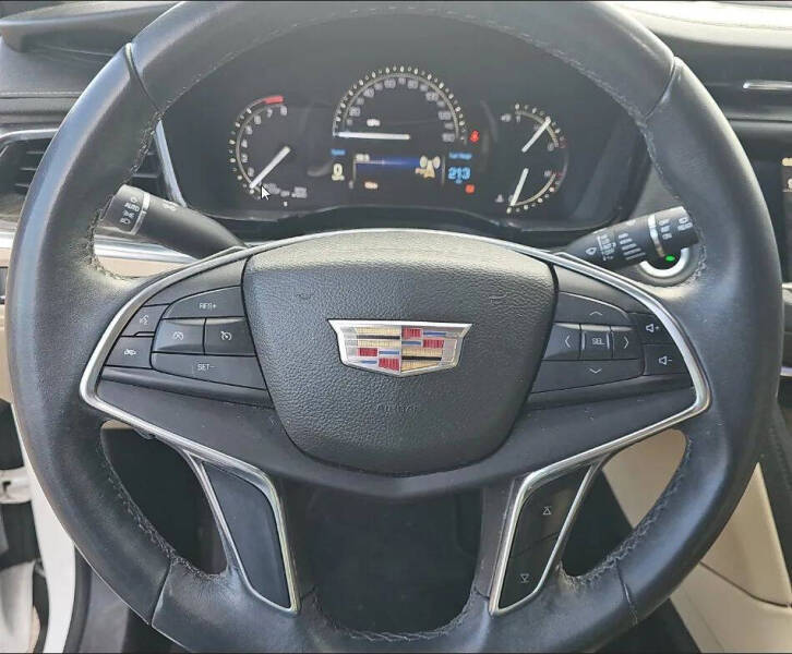 2017 Cadillac XT5