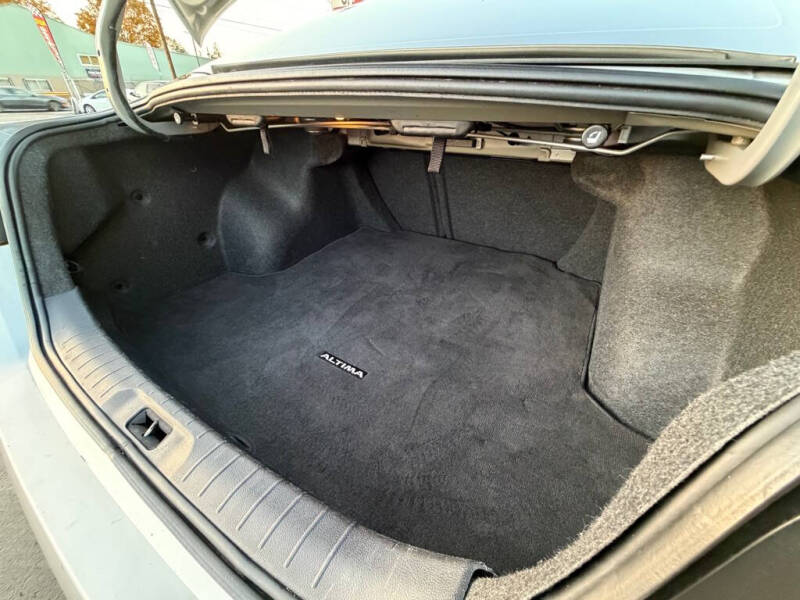 2021 Nissan Altima 2.5 SR