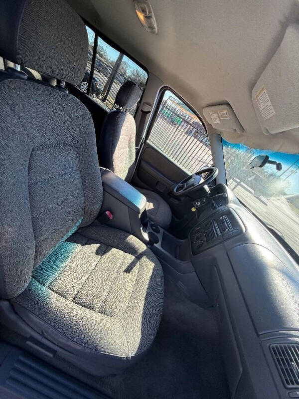 2004 Ford Explorer XLS