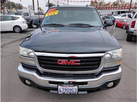 2005 GMC Sierra 2500HD