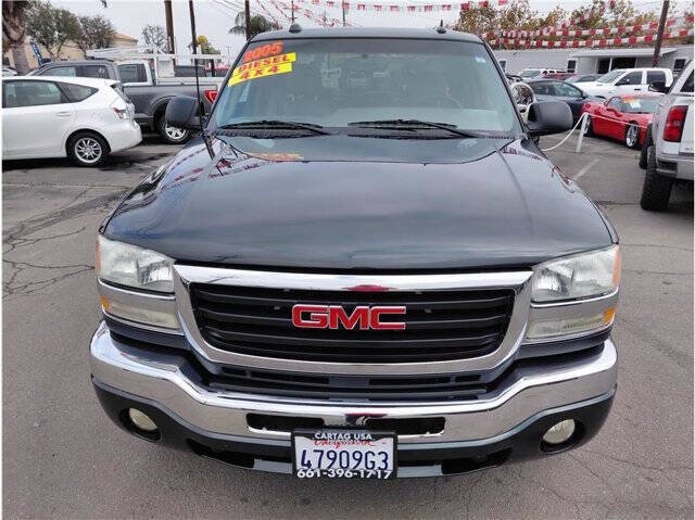 2005 GMC Sierra 2500HD