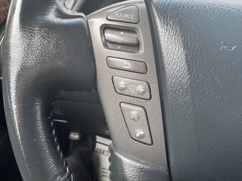 2017 Nissan Armada SL