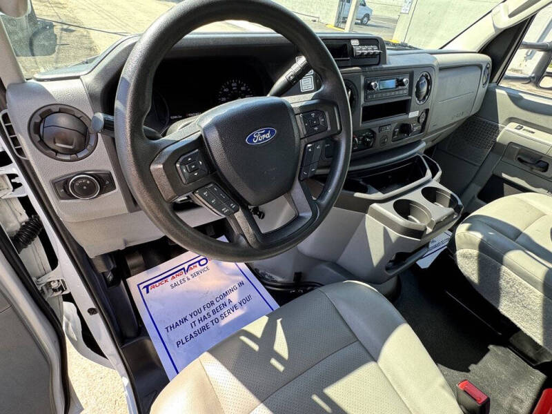 2022 Ford E-Series