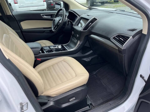 2019 Ford Edge SEL