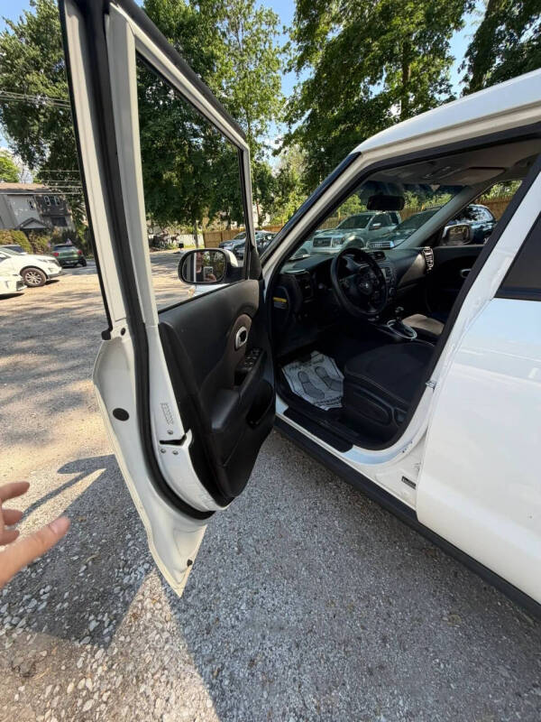 2015 Kia Soul +