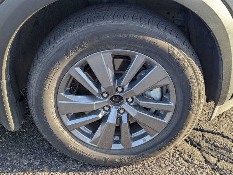 2024 Nissan Pathfinder S