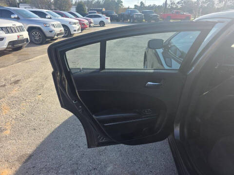 2013 Dodge Charger SE