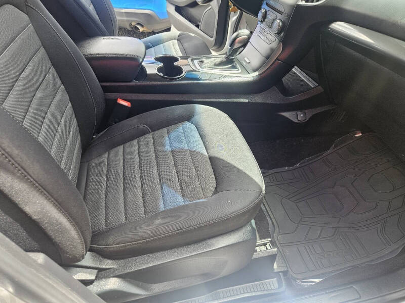 2016 Ford Edge SE
