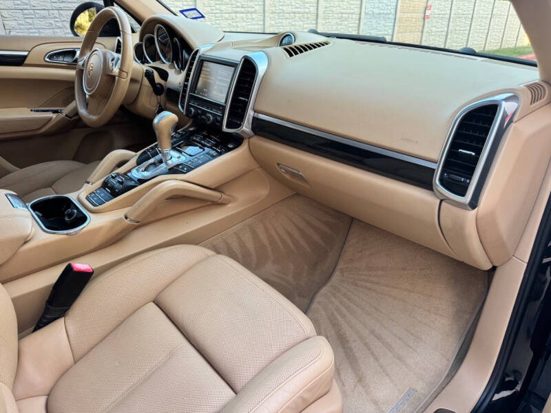 2012 Porsche Cayenne S