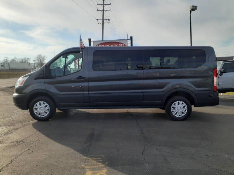 2016 Ford Transit XLT's photo