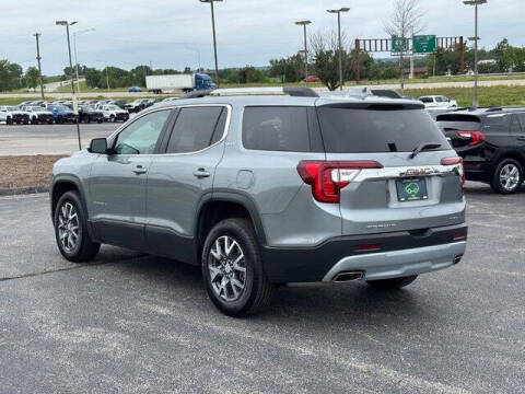 2023 GMC Acadia SLT