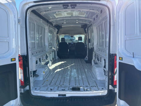 2024 Ford Transit 250