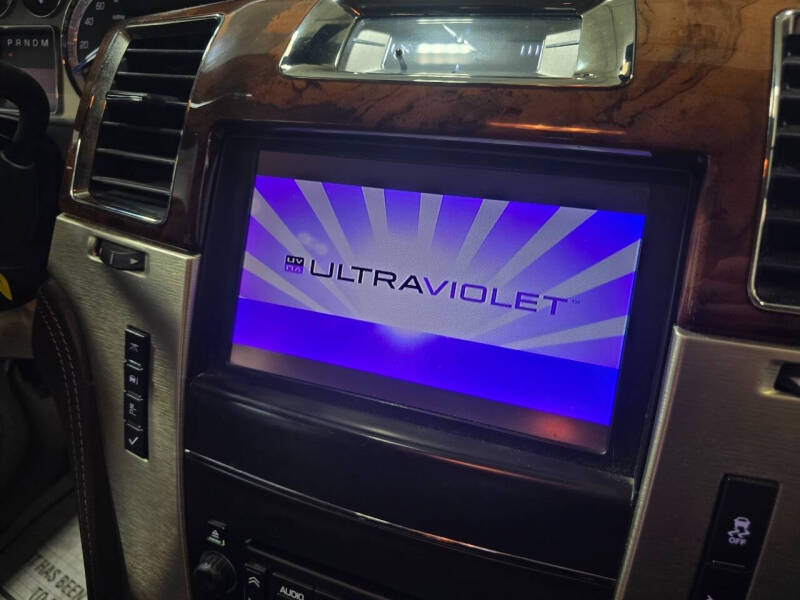 2013 Cadillac Escalade Platinum Edition