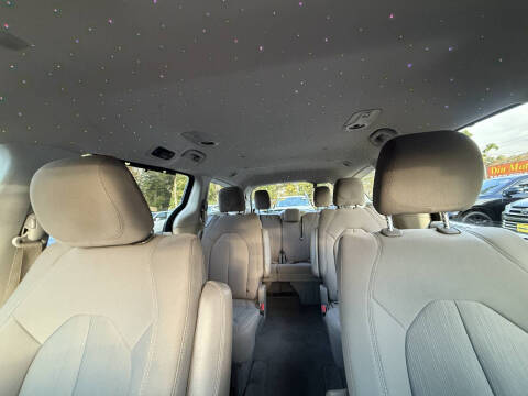 2021 Chrysler Pacifica Touring