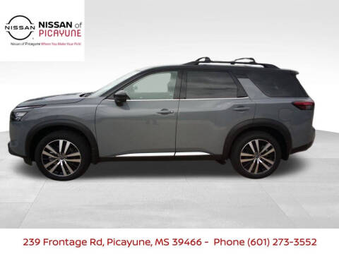 2025 Nissan Pathfinder Platinum