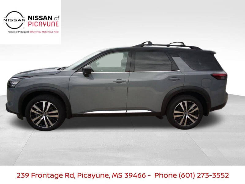 2025 Nissan Pathfinder Platinum