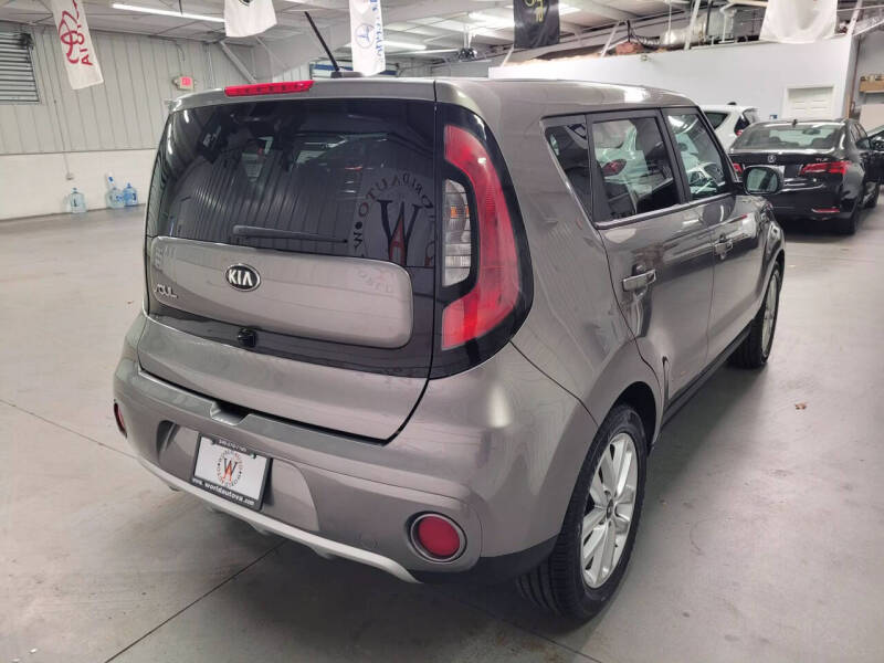 2018 Kia Soul +
