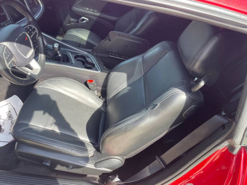 2016 Dodge Challenger R/T Plus