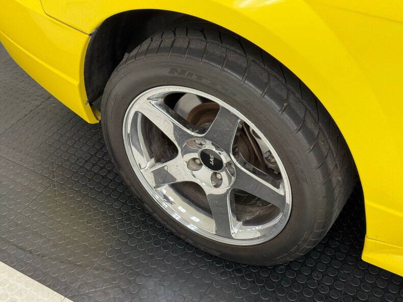 2001 Ford Mustang SVT Cobra