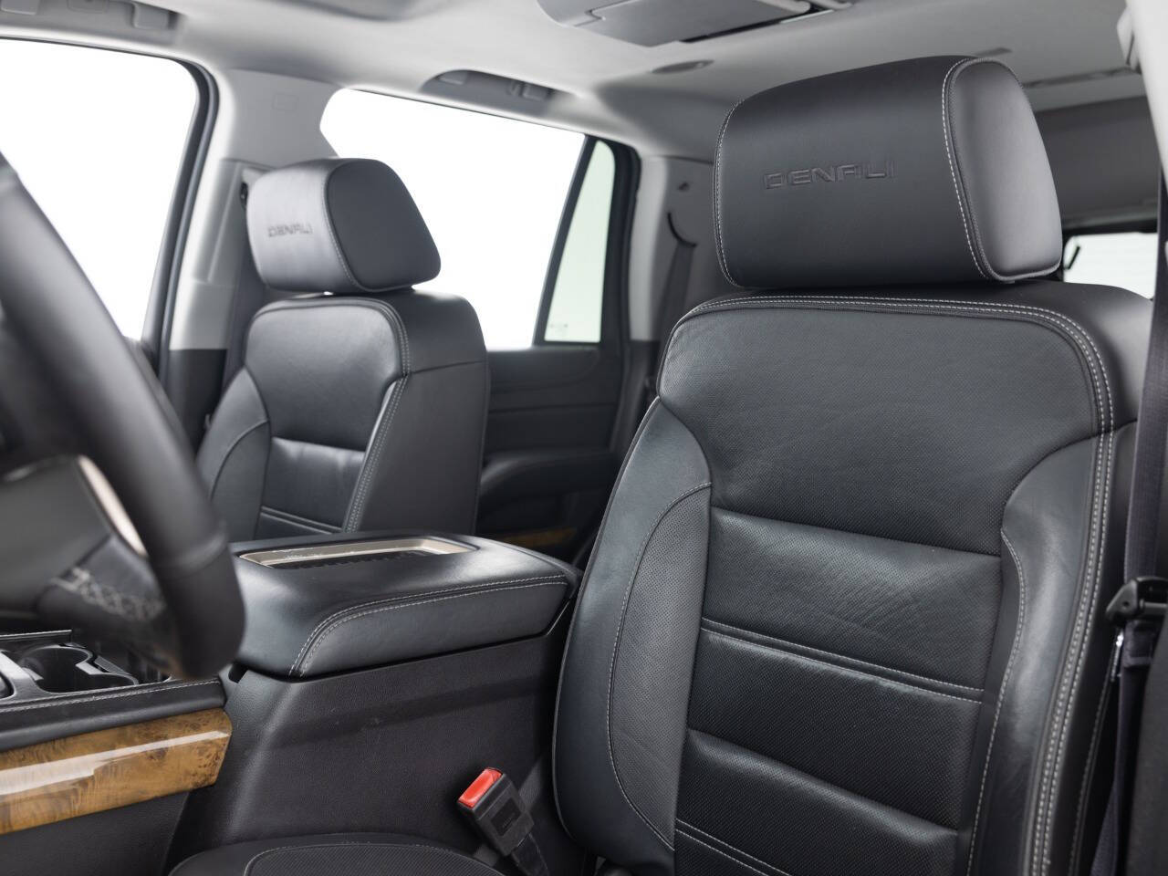 Used Car 2017 Gmc Yukon  Denali 4x4 4dr Suv For Sale Under $30,000 In Coal City, Illinois