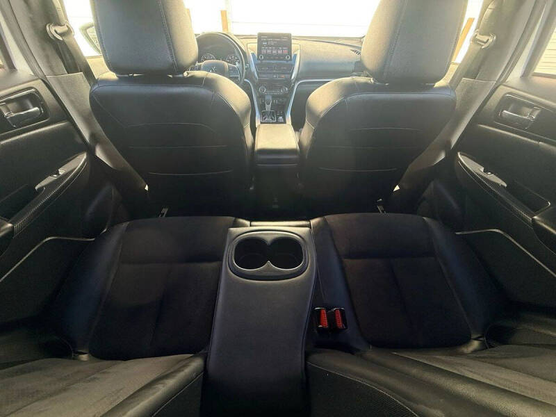 2022 Mitsubishi Eclipse Cross SE