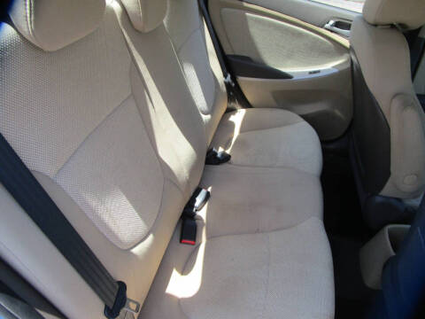 2013 Hyundai Accent GLS