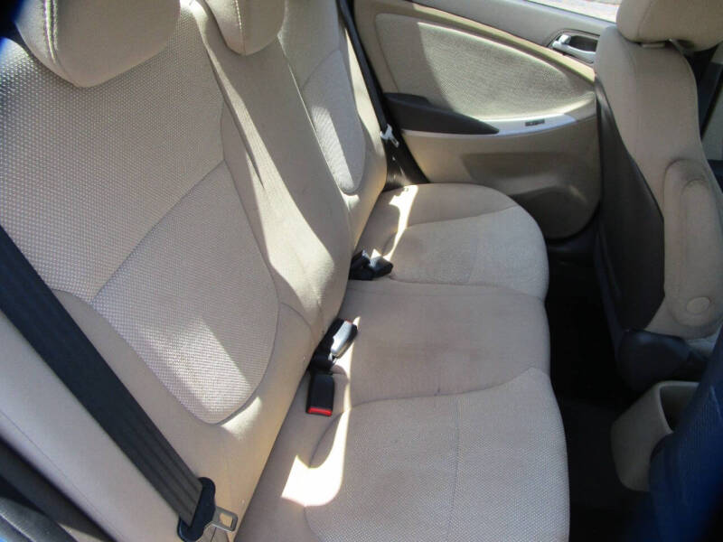 2013 Hyundai Accent GLS