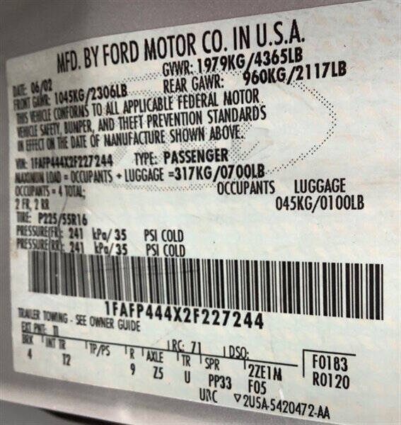 2002 Ford Mustang Deluxe