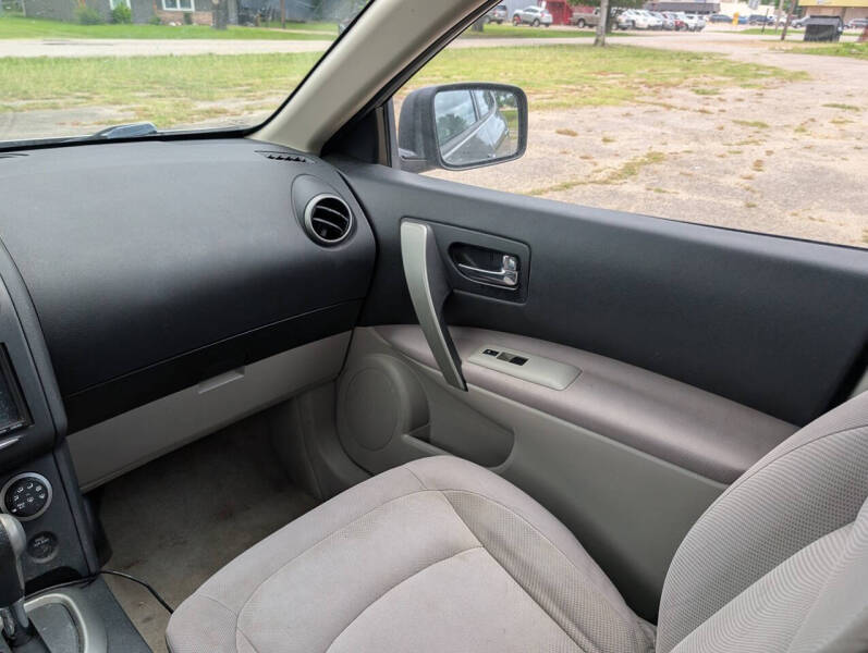 2012 Nissan Rogue S