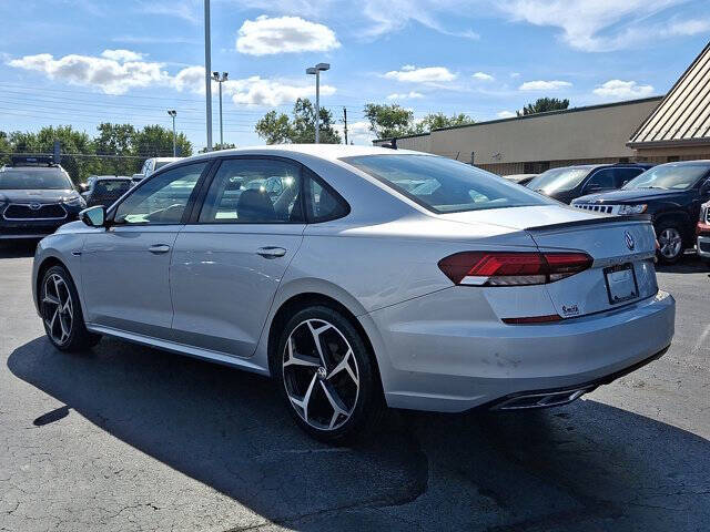 2020 Volkswagen Passat R-Line