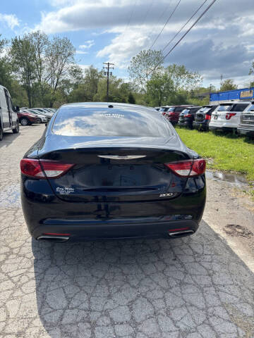 2015 Chrysler 200 S